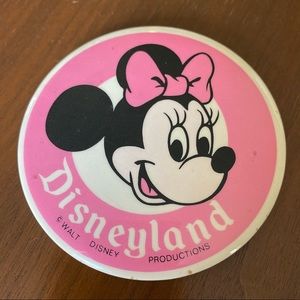 VINTAGE 70s / 80s DISNEYLAND MINNIE MOUSE PIN